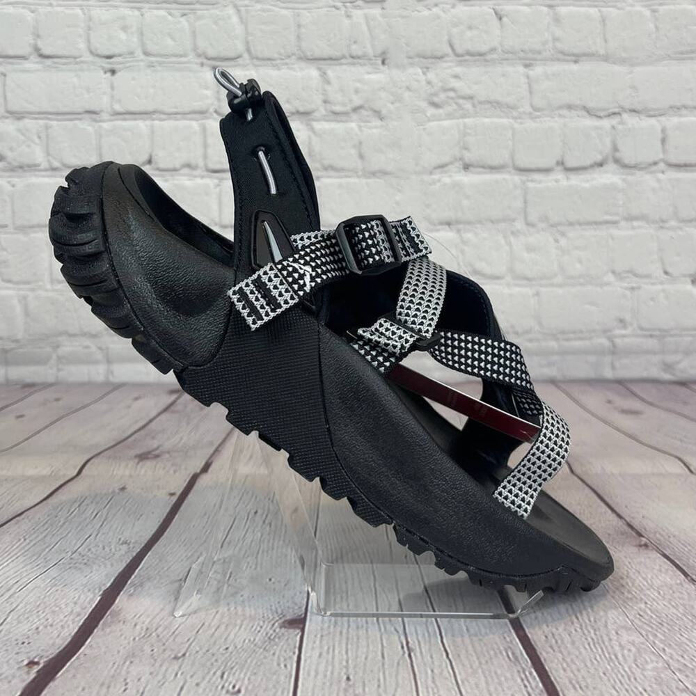 Nike Oneonta Outdoor Hiking Trail Sandals Mens Size 11 (DJ6604-001)